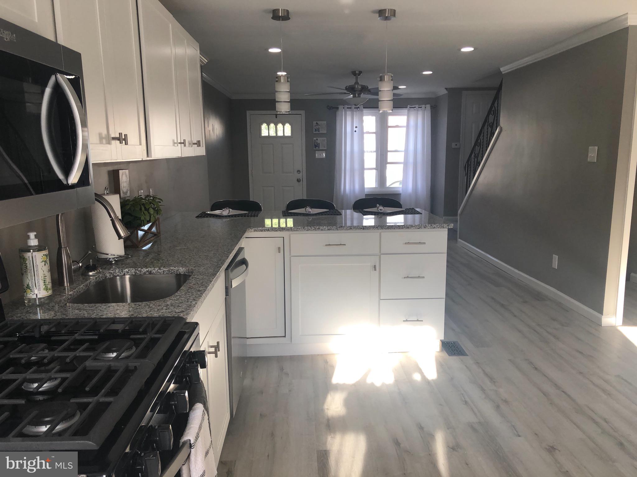 954 Grant Road Folcroft, PA 19032 - Photo 12 of 38 Kitchen