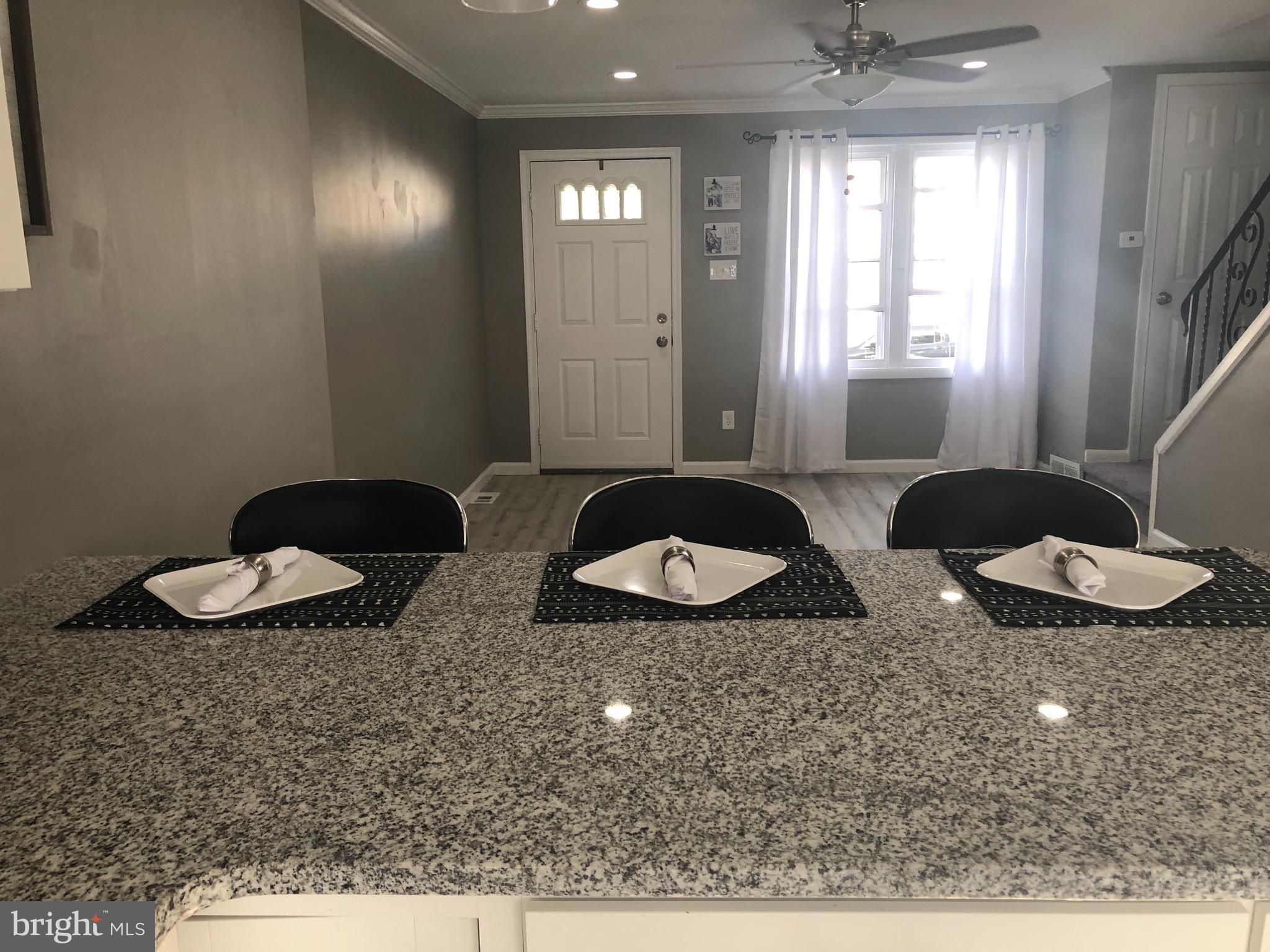 954 Grant Road Folcroft, PA 19032 - Photo 14 of 38 breakfast bar