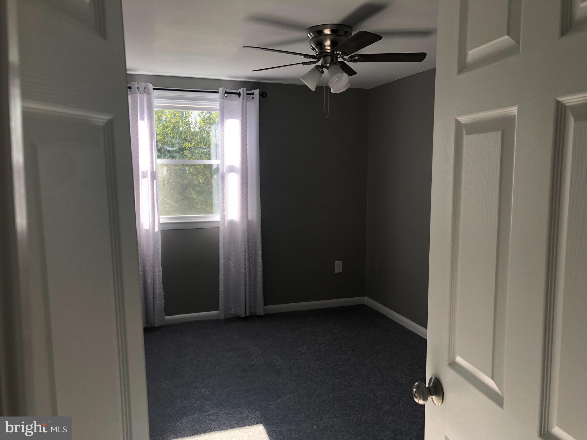 954 Grant Road Folcroft, PA 19032 - Photo 24 of 38 2nd bedroom
