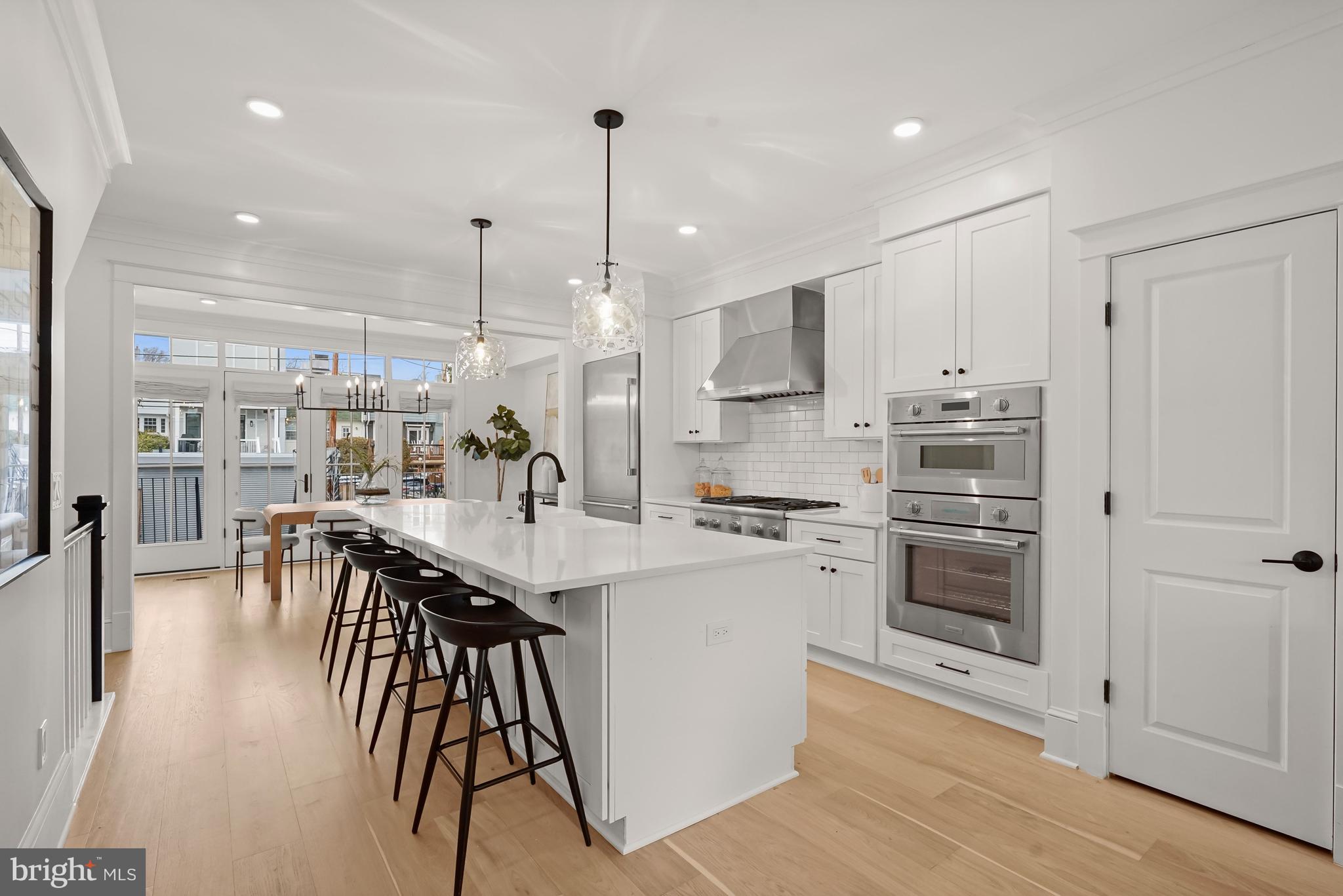 3719 R Street Northwest Washington, DC 20007 - Photo 4 of 45