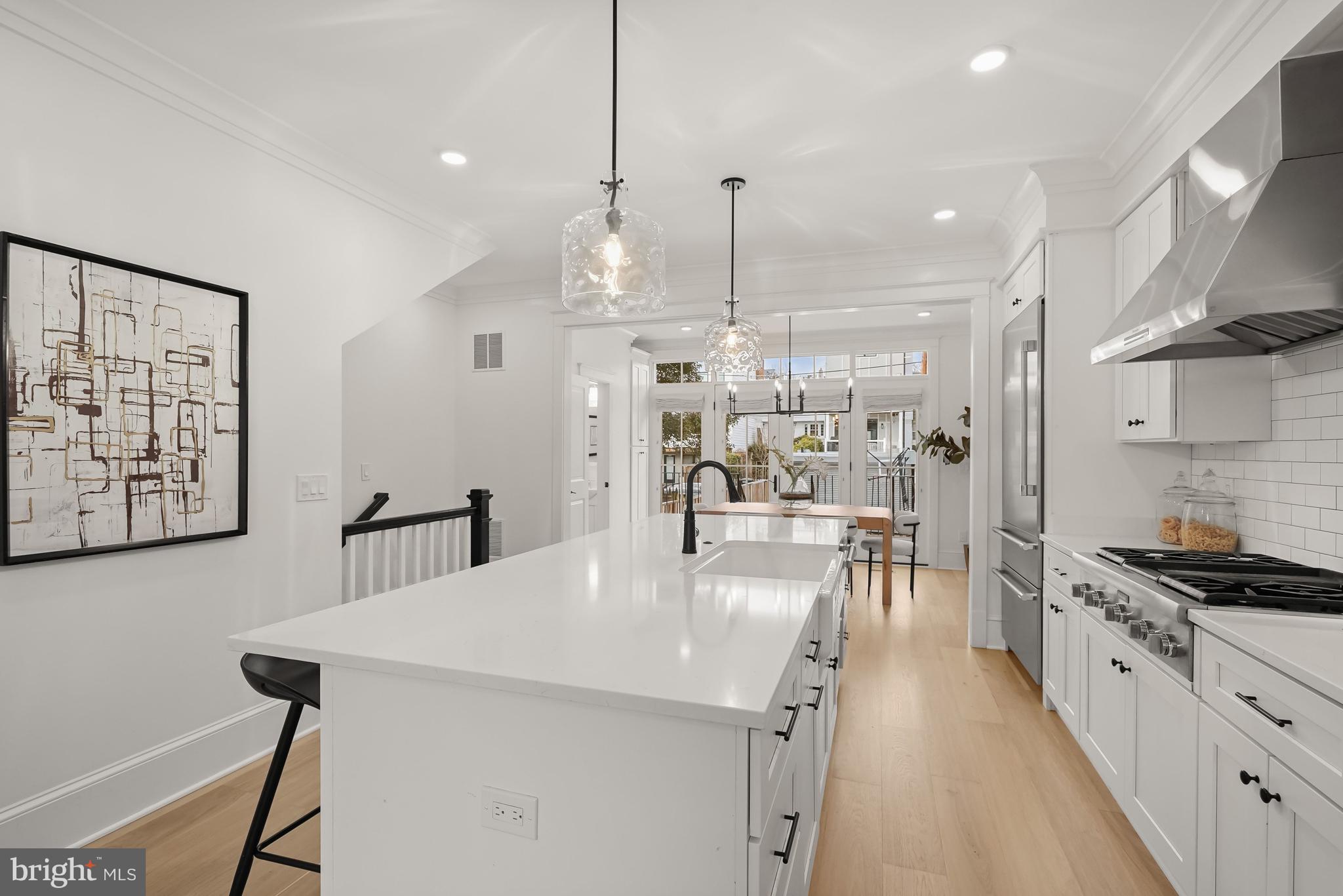 3719 R Street Northwest Washington, DC 20007 - Photo 5 of 45