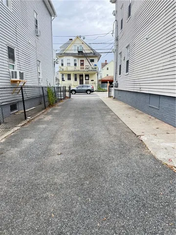 $2,100 | 199 Waldo Street, Unit 3, Providence, RI 02909