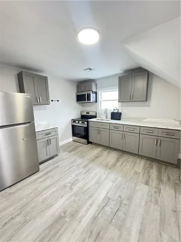 $2,100 | 199 Waldo Street, Unit 3, Providence, RI 02909