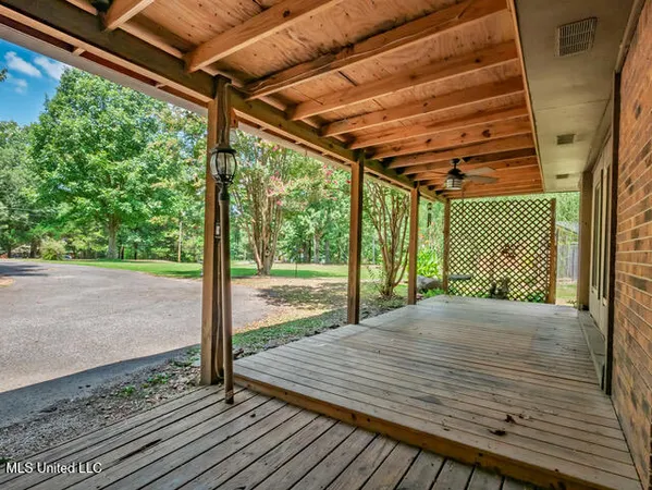 $249,900 | 209 Musgrove Road, Batesville, MS 38606