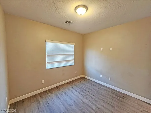 $1,290 | 1121 Sixshooter Avenue, Unit 2, Pahrump, NV 89048