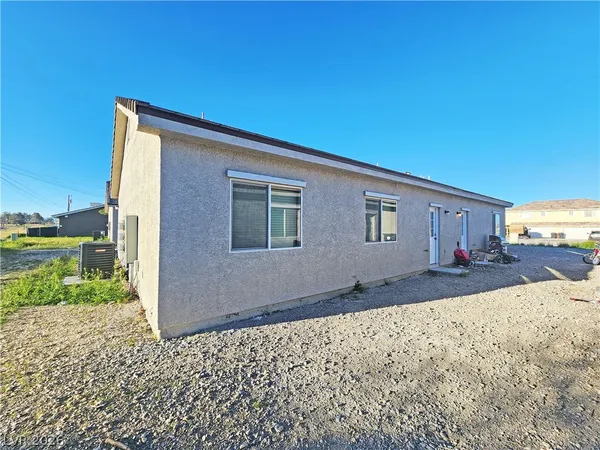 $1,290 | 1121 Sixshooter Avenue, Unit 2, Pahrump, NV 89048