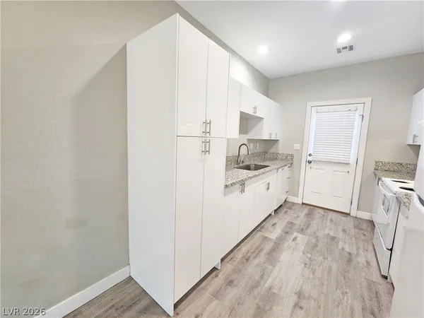 $1,290 | 1121 Sixshooter Avenue, Unit 2, Pahrump, NV 89048