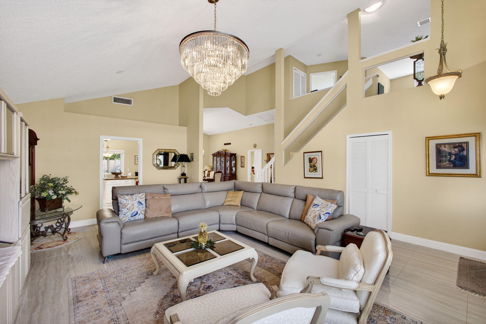 151 St Michaels Court Jupiter, FL 33458 - Photo 4 of 62 Living Room