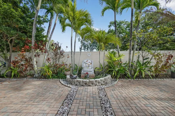 $775,000 | 151 St Michaels Court, Jupiter, FL 33458