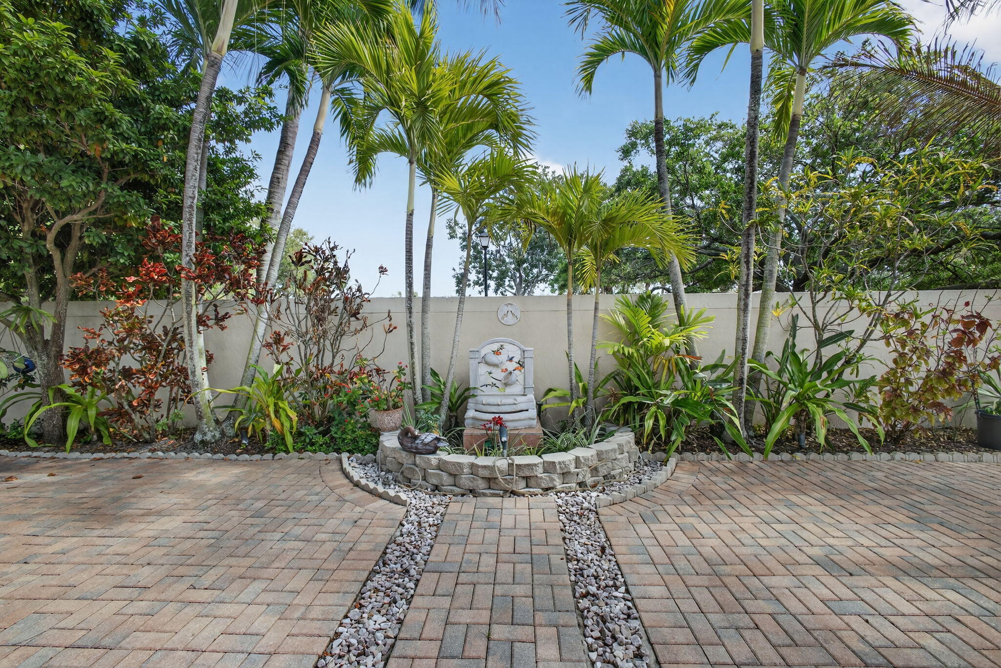 151 St Michaels Court Jupiter, FL 33458 - Photo 52 of 62 Backyard