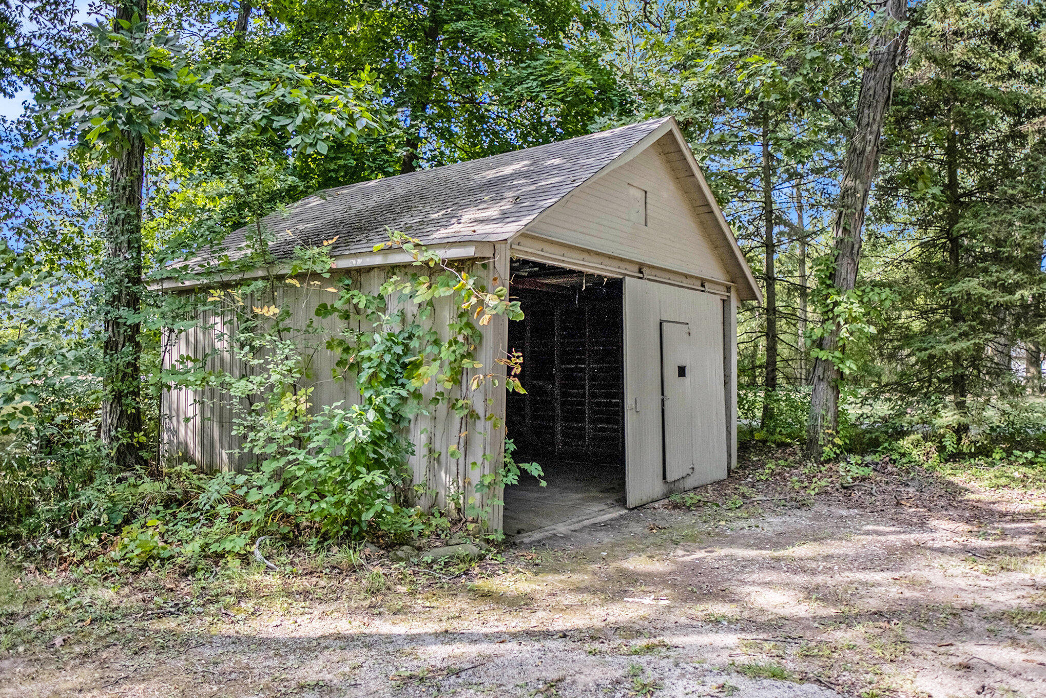 11940 Hieber Road Manchester, MI 48158 - Photo 34 of 43 Shed