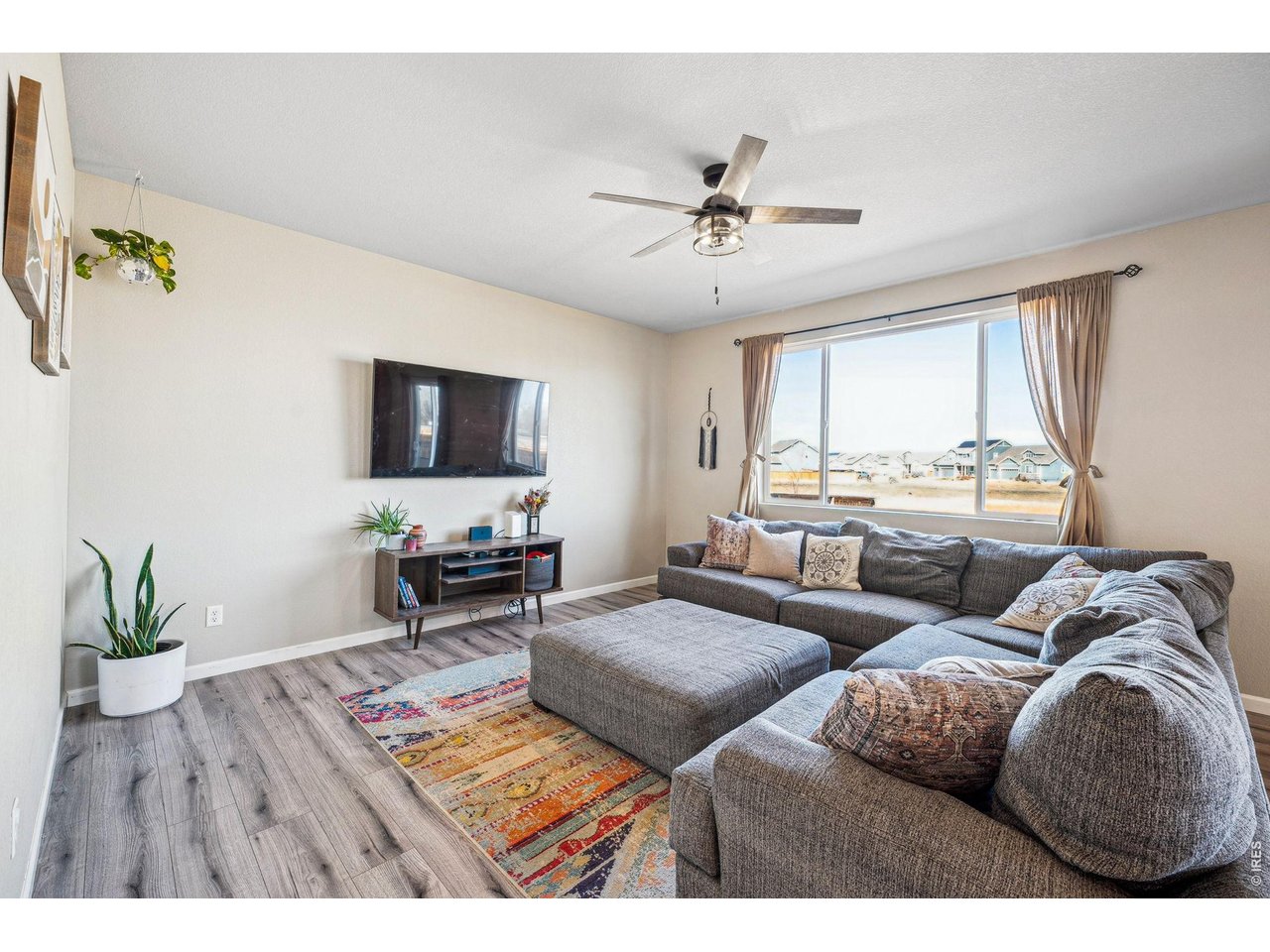 376 Country Road Berthoud, CO 80513 - Photo 12 of 33