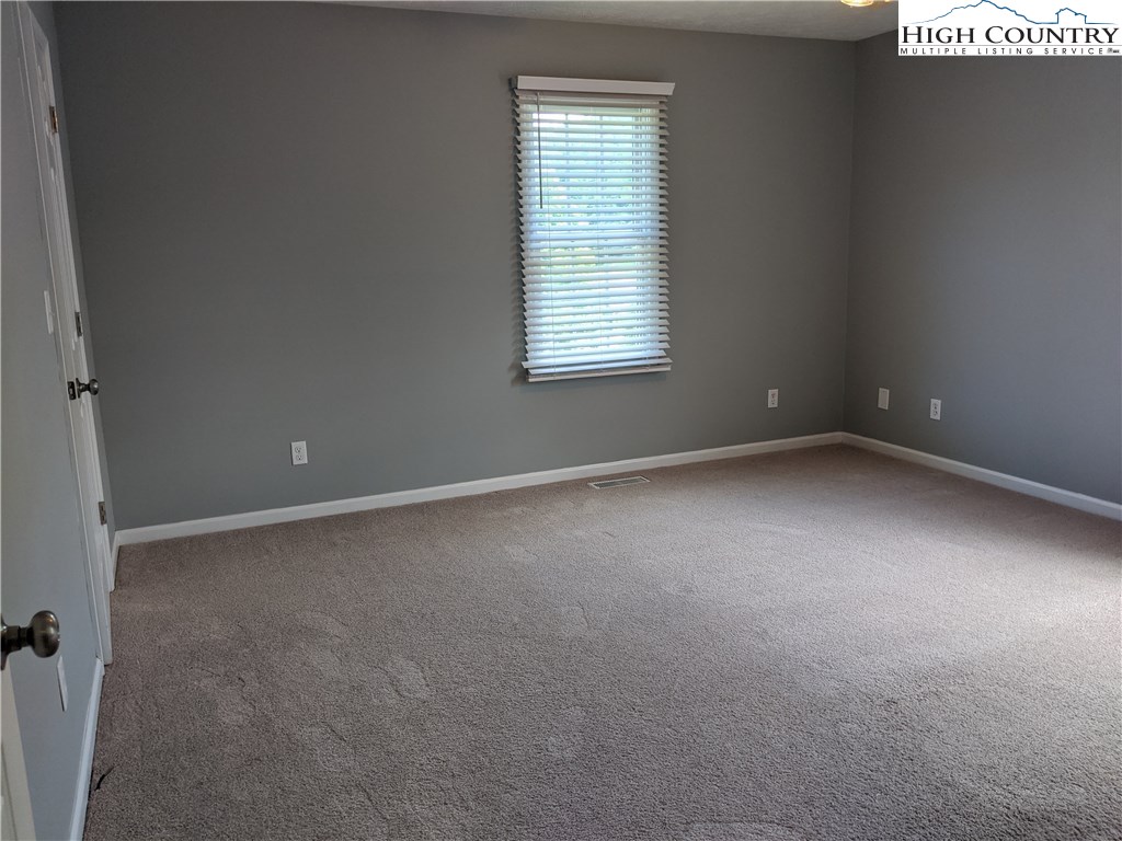 131 Access Road Deep Gap, NC 28618 - Photo 13 of 23