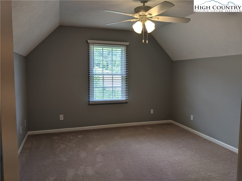131 Access Road Deep Gap, NC 28618 - Photo 16 of 23
