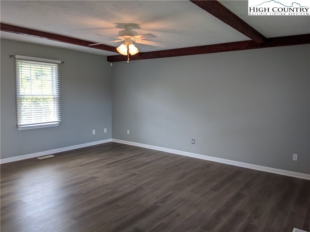 131 Access Road Deep Gap, NC 28618 - Photo 9 of 23