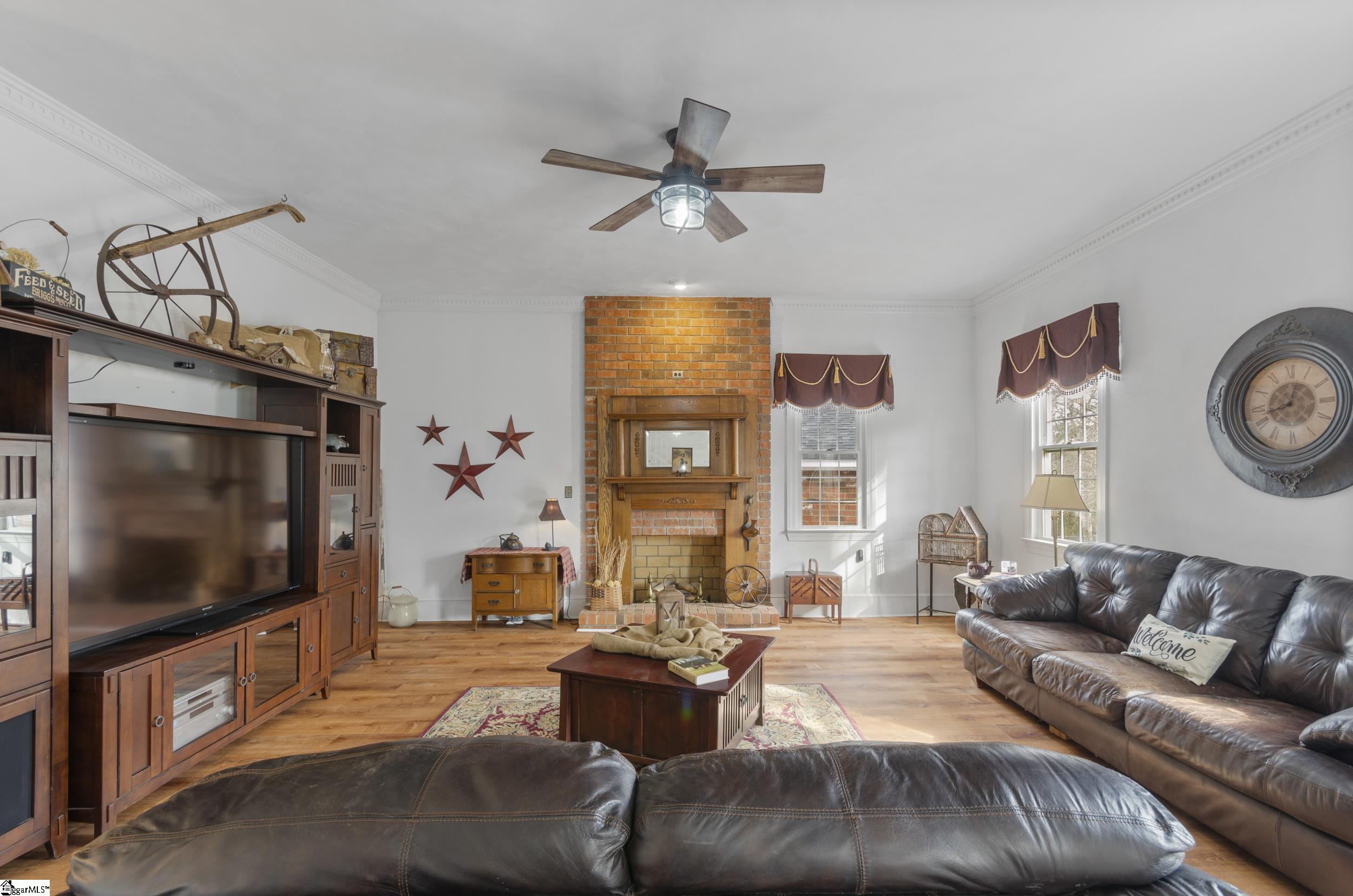 649 Oaklawn Road Simpsonville, SC 29680 - Photo 6 of 50
