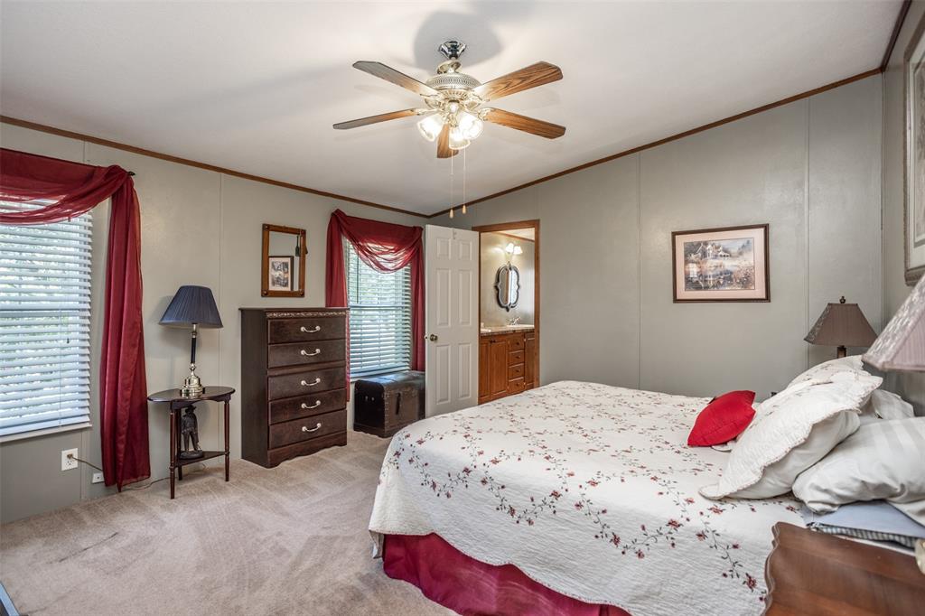 41 Thompson Road Gainesville, TX 76240 - Photo 24 of 40
