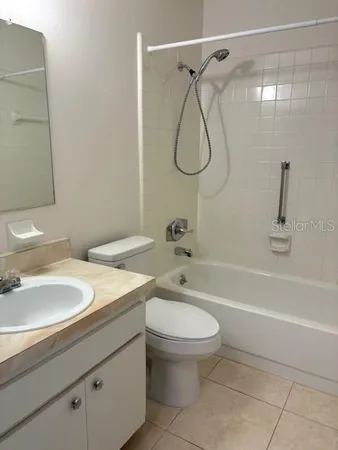 $1,725 | 401 Feltham Trail, Unit A, Sun City Center, FL 33573