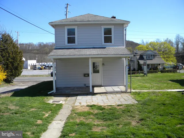 $2,175 | 801 South Reading Avenue, Boyertown, PA 19512