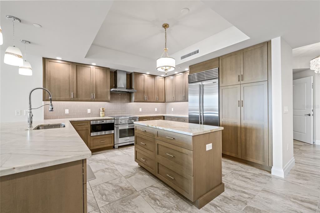 795 Collany Road, Unit 205 St. Petersburg, FL 33715 - Photo 9 of 67