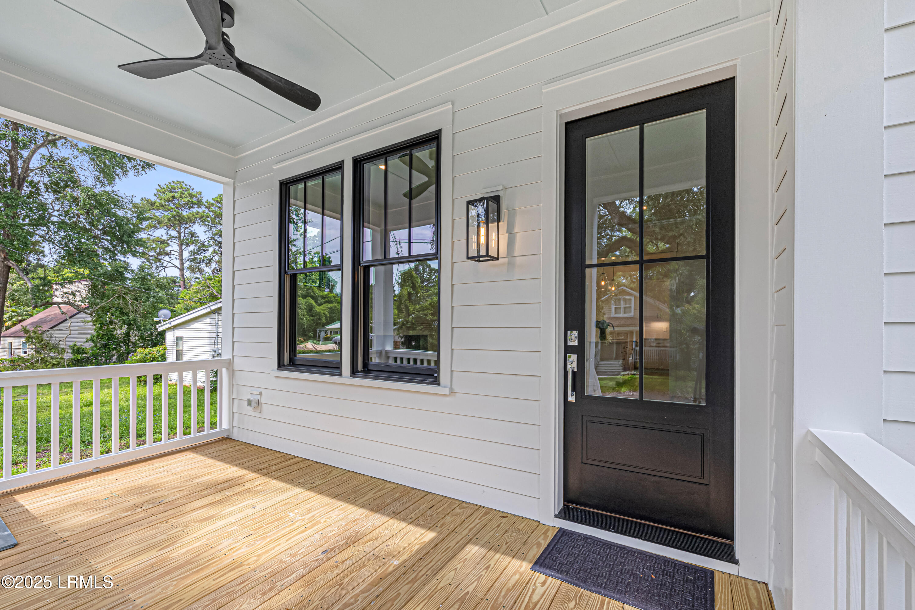 418 Waight Street Beaufort, SC 29902 - Photo 3 of 36 418 Waight St (4)