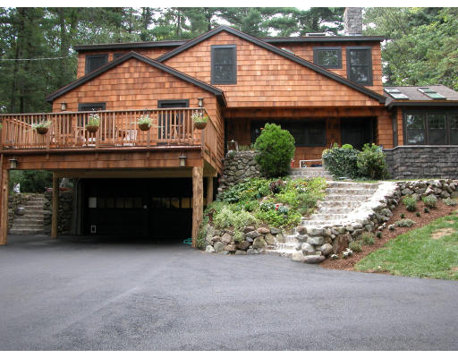 211 Dover Road Westwood, MA 02090 - Photo 3 of 16 Gallery Image 3