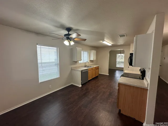 $1,995 | 129 Jordan, Boerne, TX 78006