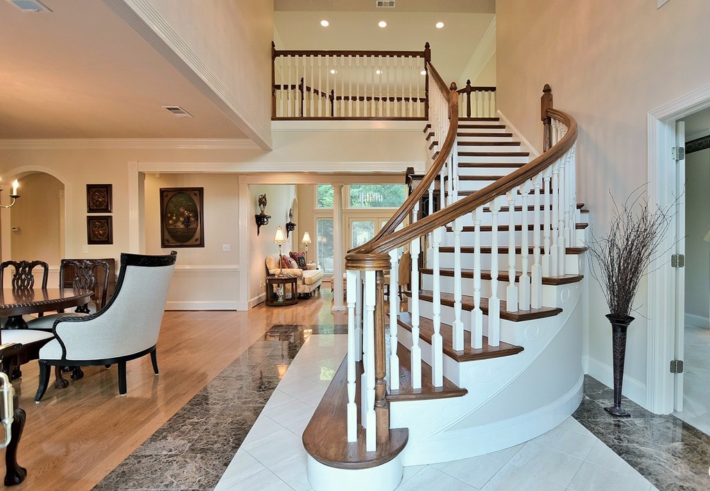 6969 Gaines Ridge Road Columbus, GA 31904 - Photo 3 of 27 GRAND FOYER