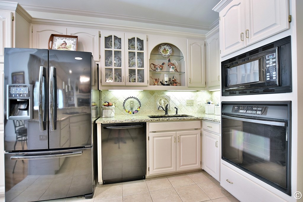 6969 Gaines Ridge Road Columbus, GA 31904 - Photo 9 of 27 KITCHEN