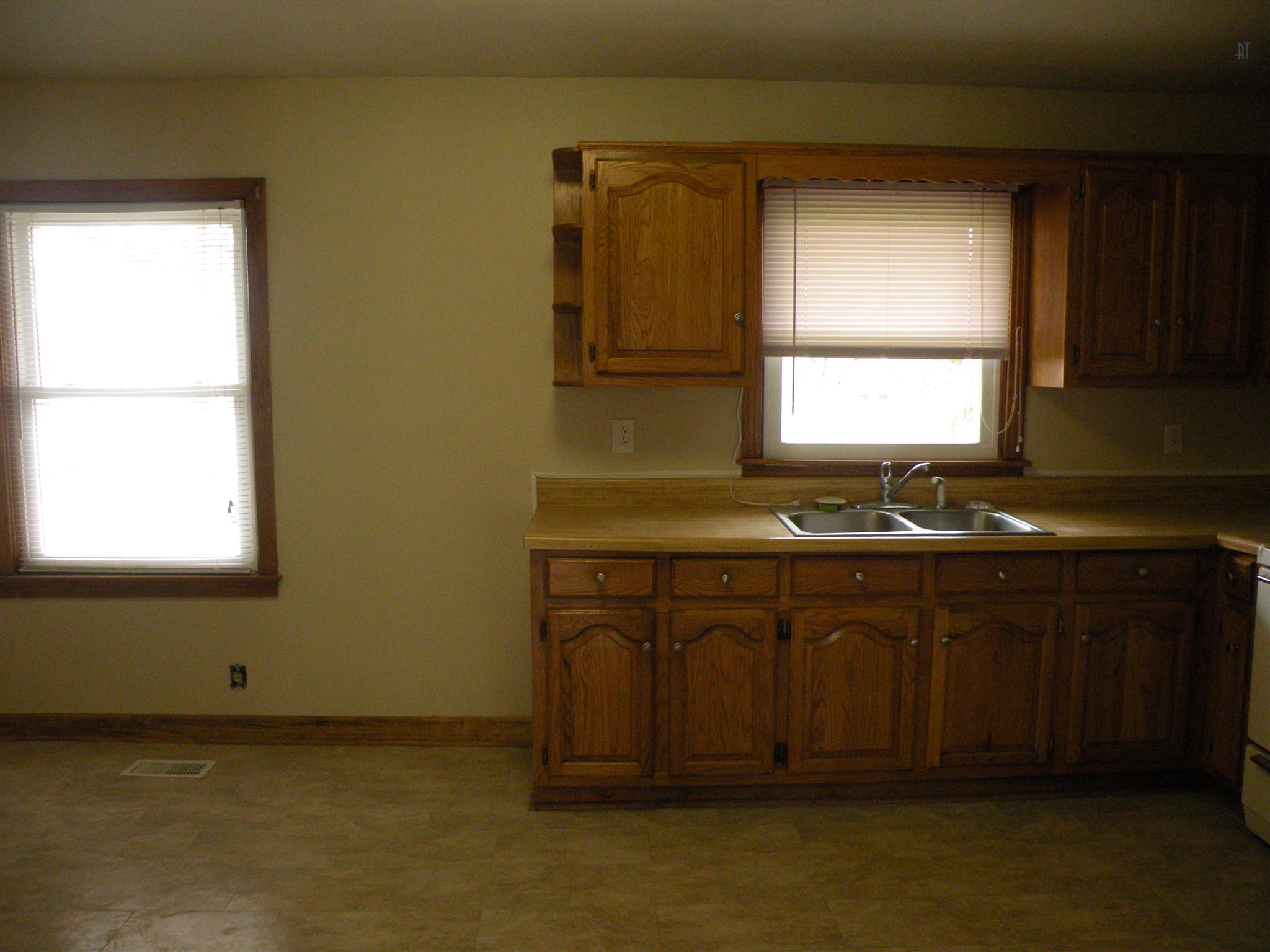 320 Reed Street Portland, TN 37148 - Photo 4 of 11 Gallery Image 4