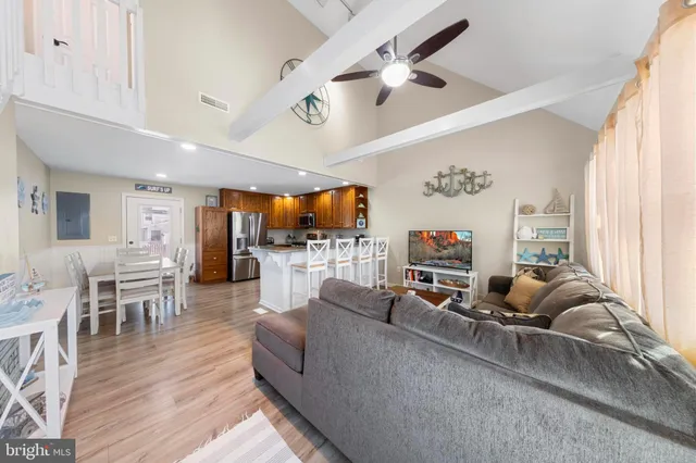 $1,699,000 | 213 West 13th Street, Ship Bottom, NJ 08008