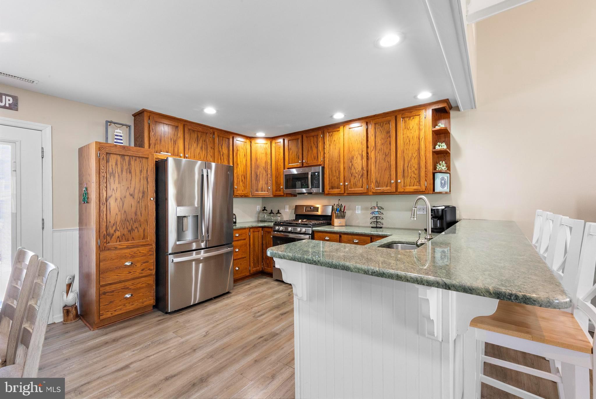 213 West 13th Street Ship Bottom, NJ 08008 - Photo 23 of 70