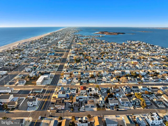 $1,699,000 | 213 West 13th Street, Ship Bottom, NJ 08008