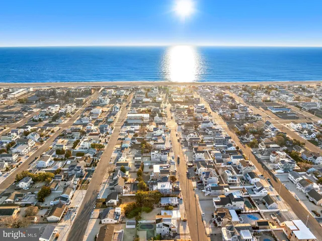 $1,699,000 | 213 West 13th Street, Ship Bottom, NJ 08008