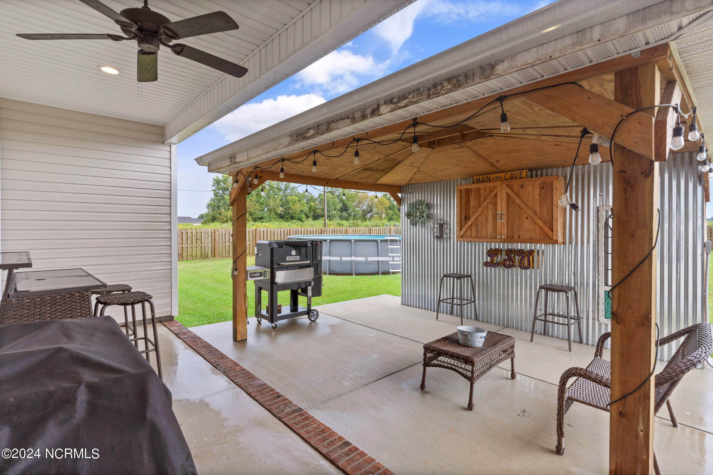 235 Gregory Fork Road Richlands, NC 28574 - Photo 26 of 41 235gregoryforks_00026