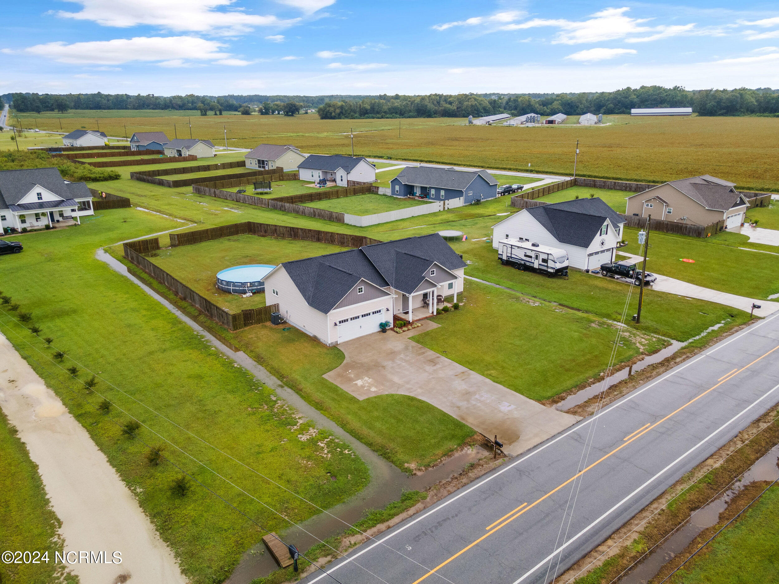 235 Gregory Fork Road Richlands, NC 28574 - Photo 35 of 41 235gregoryforks_00035