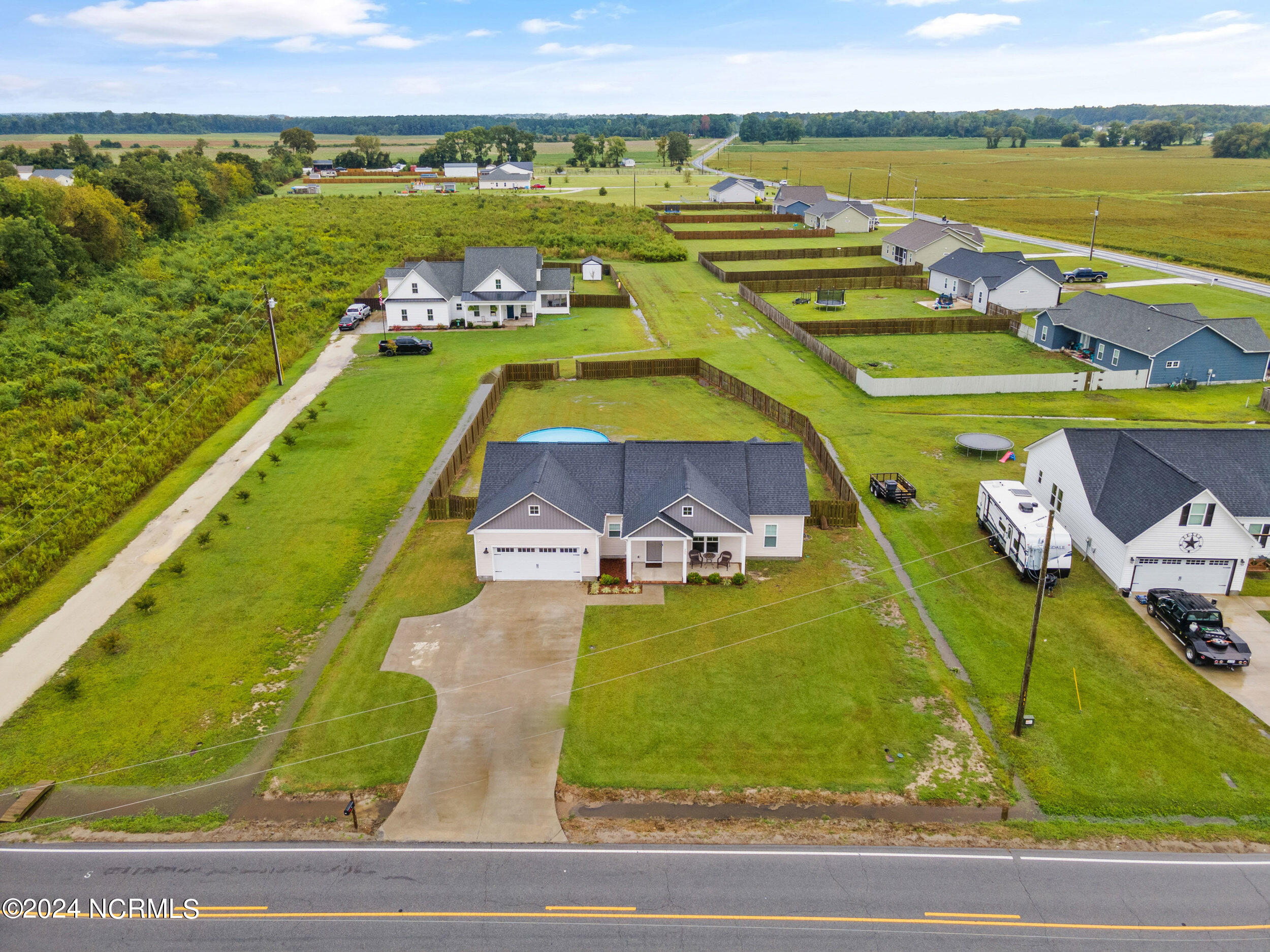 235 Gregory Fork Road Richlands, NC 28574 - Photo 36 of 41 235gregoryforks_00036