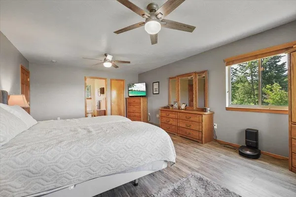 $799,900 | 34225 North Arlington Lane, Deer Park, WA 99006