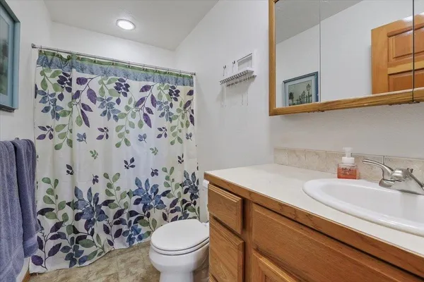 $799,900 | 34225 North Arlington Lane, Deer Park, WA 99006