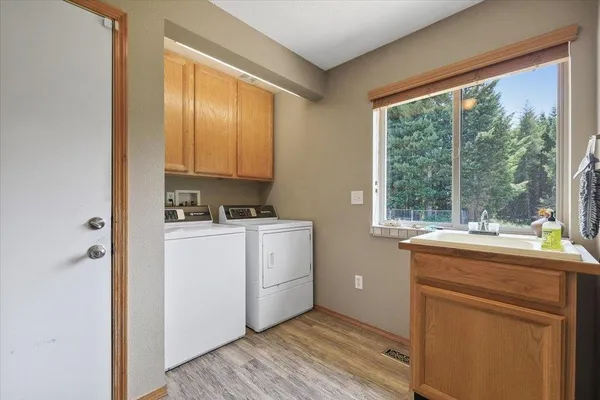 $799,900 | 34225 North Arlington Lane, Deer Park, WA 99006