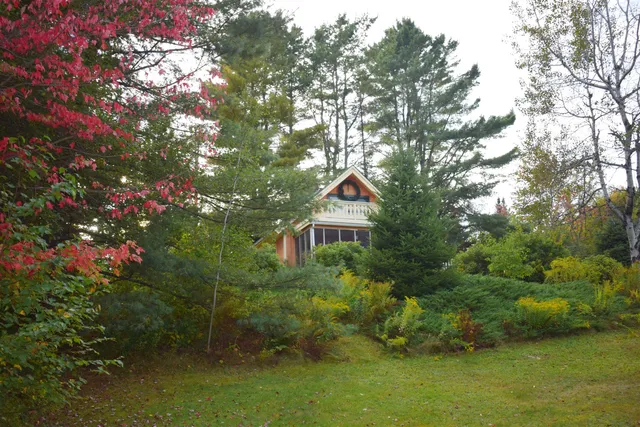 $390,000 | 2229 Highway 3, Carroll, NH 03598