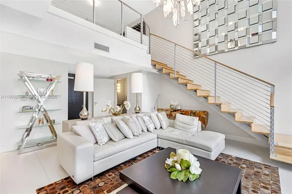 $9,500 | 200 Biscayne Blvd Way, Unit 504, Miami, FL 33131