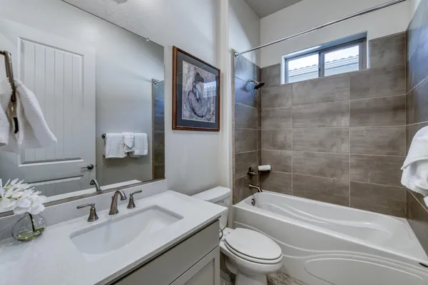 $729,000 | 2723 Vermont Avenue, Clovis, CA 93619