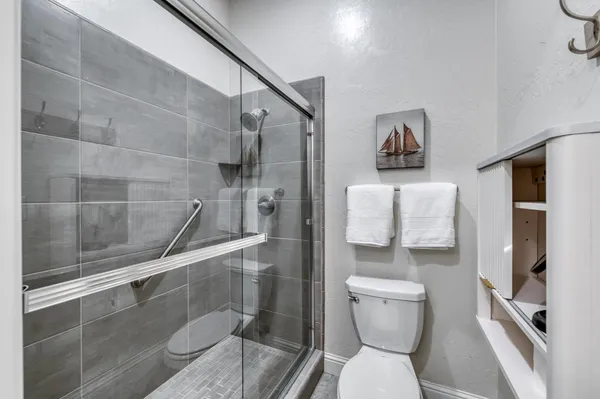 $729,000 | 2723 Vermont Avenue, Clovis, CA 93619