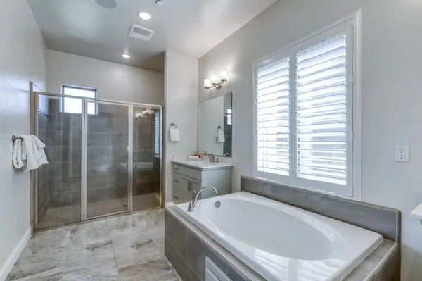 $729,000 | 2723 Vermont Avenue, Clovis, CA 93619