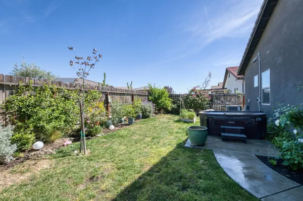 $729,000 | 2723 Vermont Avenue, Clovis, CA 93619