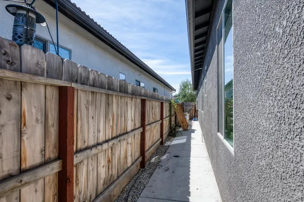 $729,000 | 2723 Vermont Avenue, Clovis, CA 93619