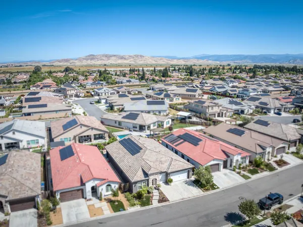 $729,000 | 2723 Vermont Avenue, Clovis, CA 93619