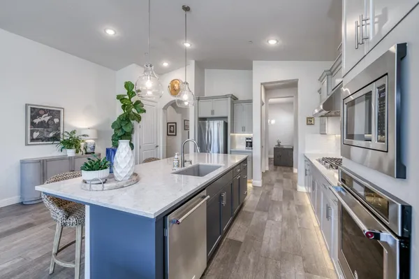 $729,000 | 2723 Vermont Avenue, Clovis, CA 93619