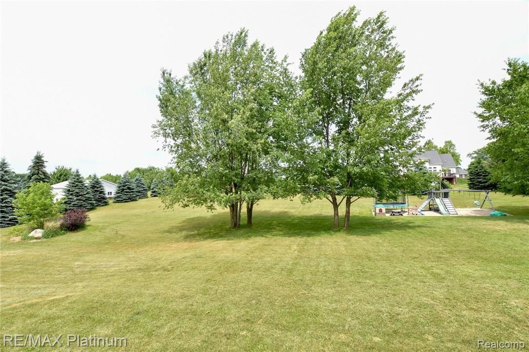 8443 Bergin Road Howell, MI 48843 - Photo 39 of 39 DSC_5647.jpg